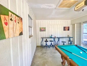 غرفة الألعاب