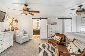 3 عدّة غرف نوم ومكواة/لوح كي وواي فاي مجانًا وملاءات أسرّة