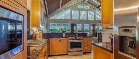 Rumah, 3 kamar tidur | Dapur pribadi | Microwave, oven, kompor, dan mesin pencuci piring