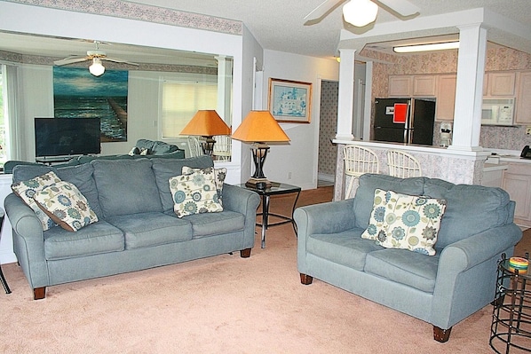 Villa, 2 Bedrooms | Living area