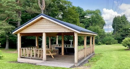 Tiny house Free wood, pet-friendly Mins from Cookâs & Allegheny National Forest!