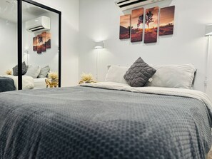 1 makuuhuone, silitysrauta/-lauta, ilmainen Wi-Fi, vuodevaatteet