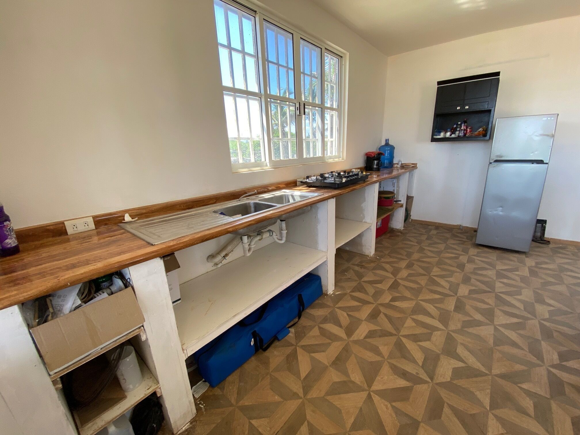 House with pool a few meters from the beach come and rest!!!