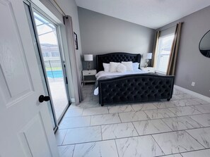 4 habitaciones, escritorio, tabla de planchar con plancha y wifi gratis