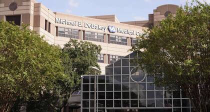 Spacious Luxury Apt. near MED-CTR/NRG/DOWNTOWN/GALLERIA area