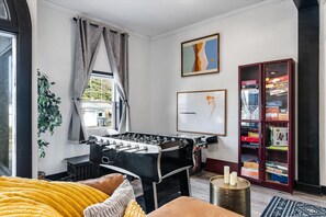 Games room - 𖤓Blue Storefront 2000sqft Sale Arcade, Pooltable, Foosball, State Fair𖤓 (Milwaukee)