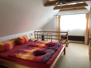 2 bedrooms, travel crib, WiFi, bed sheets