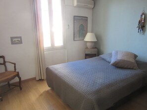 3 chambres, bureau, fer et planche à repasser, Wi-Fi gratuit