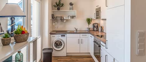 Kühlschrank, Herdplatte, Geschirrspüler