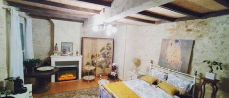 1 bedroom, iron/ironing board, bed sheets