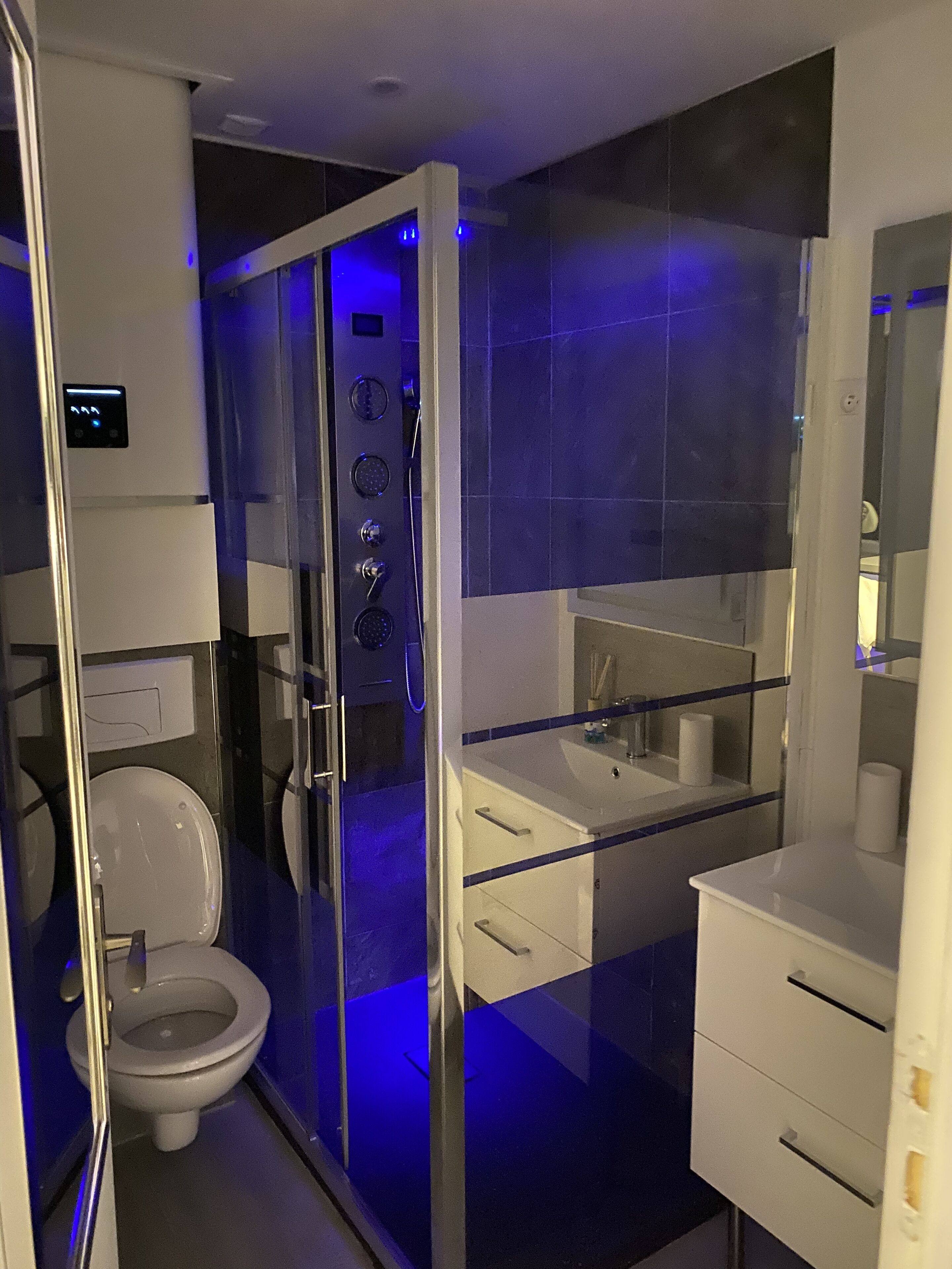 Magnificent house with jacuzzi