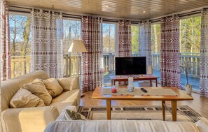 Fernseher, Kamin