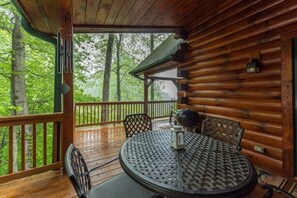 Outdoor dining - Range Views - 2 BR w/Sleep Loft, Hot Tub, Firepit at Maggie Valley Club (Maggie Valley)