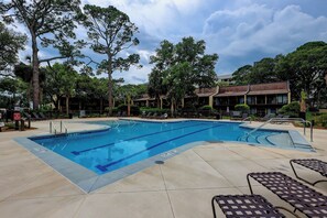 Pool - 21 Hilton Head Beach Villas (Hilton Head Island)