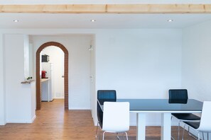 Dining - Modern apartment in the countryside (Urnäsch)