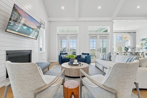 Smart TV, reproductor de DVD, libros, videoteca