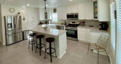 Peaceful Oasis LongTerm Stays Historic Downtown Georgetown Square Gorgeous Cozy