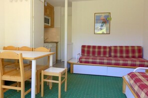 Interior - 350m from resort center, 4th floor, balcony, ski locker, 32m², Méribel-Mottaret (Méribel - Les Allues)