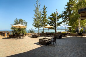 Outdoor dining - Lakeland Village #471 - Resort Magic 2BR + Loft (South Lake Tahoe)