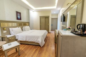 Standard Twin Room Nile View | Free WiFi