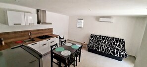Interior - T3 with pool 2mn from the beach (Pietracorbara)