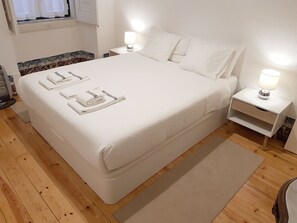 4 bedrooms, iron/ironing board, travel cot, WiFi - Apartment (Lisboa)