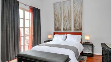 1 bedroom, desk, iron/ironing board, WiFi