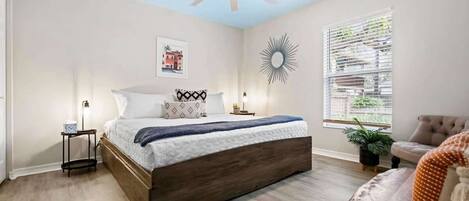 2 chambres, fer et planche à repasser, lit parapluie, Wi-Fi