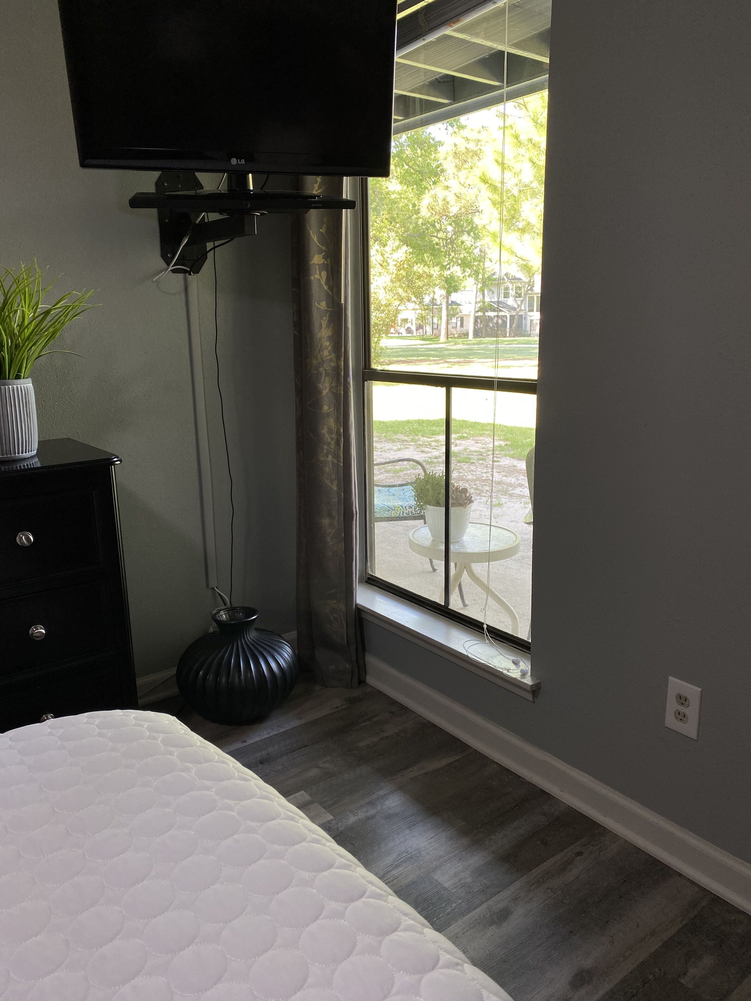 Ground Floor w/ Golf Course View & Pool