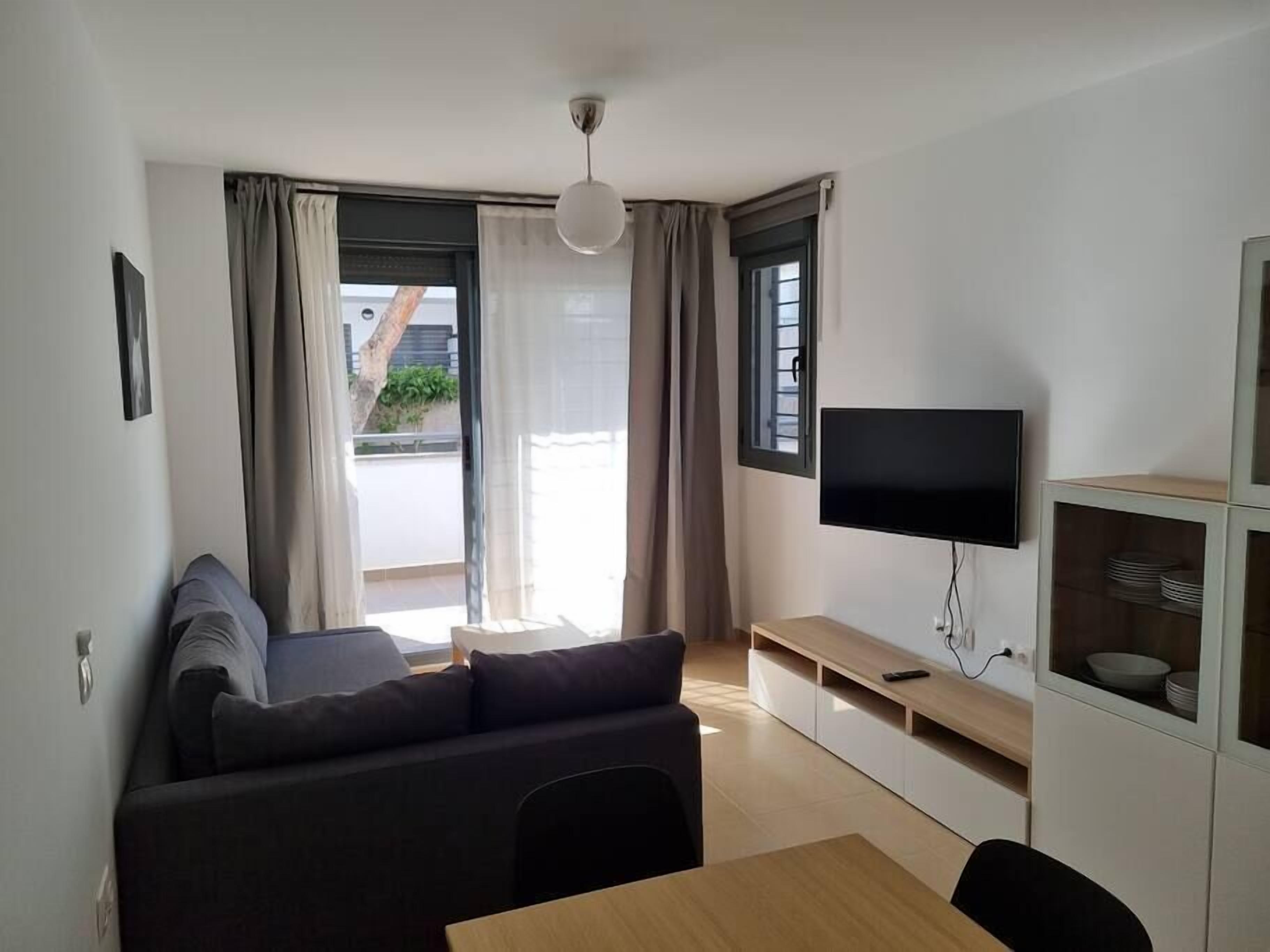 Beautiful beach apartment with pool. Garrucha