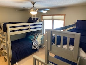 2 bedrooms, free WiFi, bed sheets