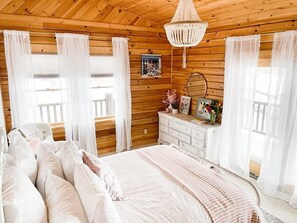 5 habitaciones, escritorio, tabla de planchar con plancha y wifi gratis