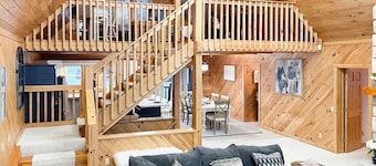 The Lakefront Lodge near CHQ Institution