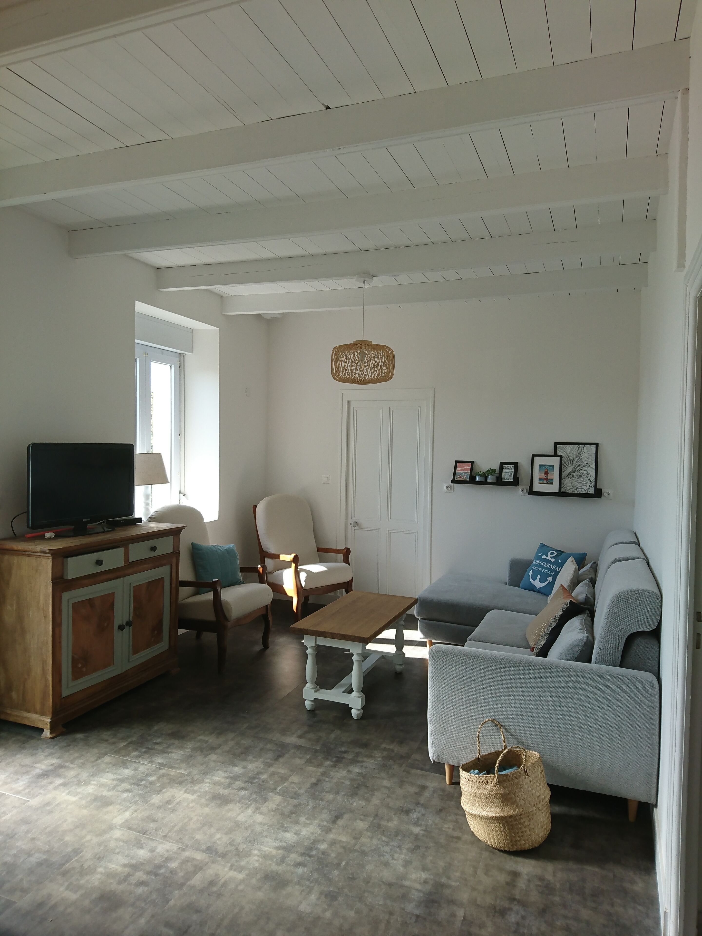 Ti Mammig Reina near town, beach 800m, GR34 trail, large garden