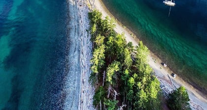 Ocean front, west facing with incredible sunsets