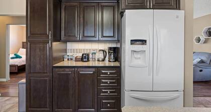 Bahama Breeze | Beach-Themed Home | Hot Tub & Cozy