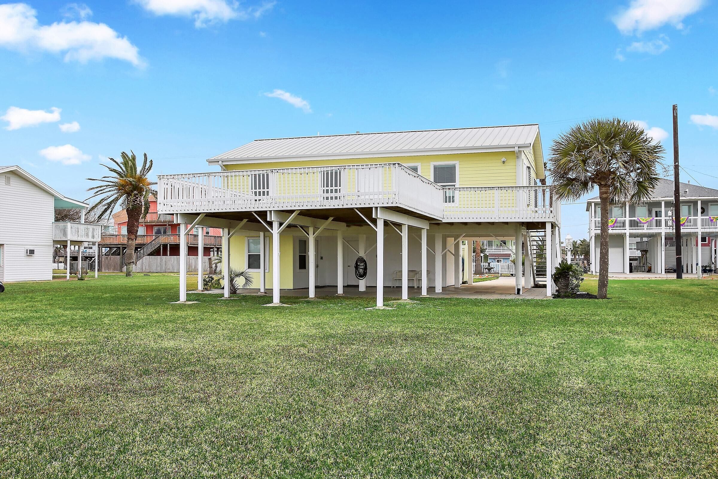 BELLA SOL - !!!BRAND NEW LISTING - JUST REMODELED IN JAMAICA BEACH!!!!