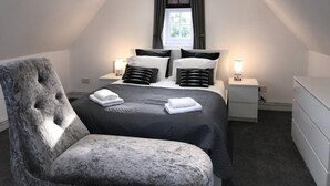 Cottage | 2 kamar tidur, setrika/meja setrika, Wi-Fi gratis, dan seprai linen