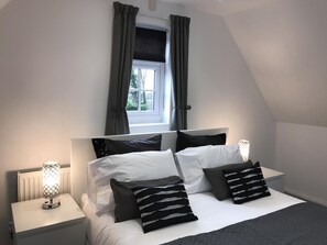 Ferienhaus | 2 Schlafzimmer, Bügeleisen/Bügelbrett, kostenloses WLAN, Bettwäsche
