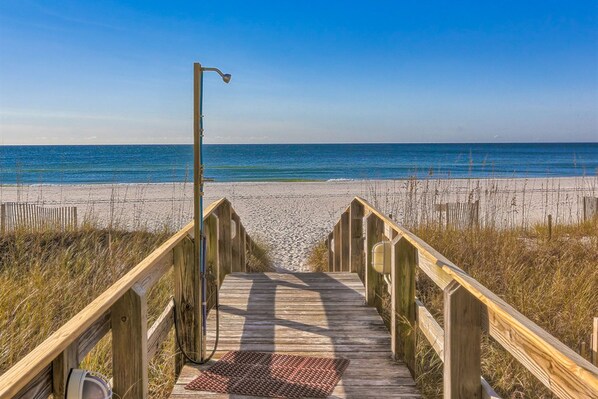 On the beach - Dog-friendly oceanfront condo with balcony, WiFi, & shared pool - steps to sand (Orange Beach)