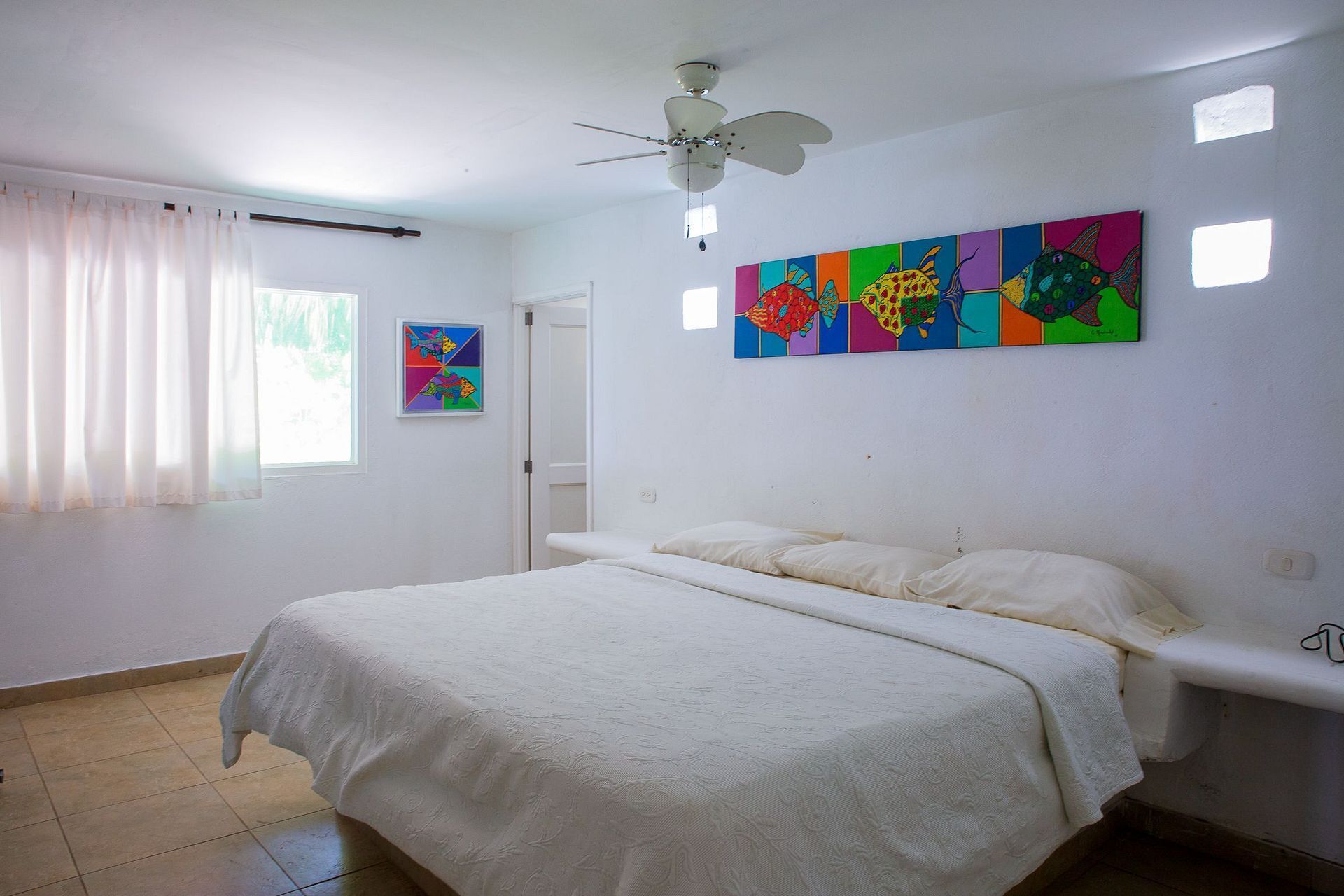 Car123 - Charming waterfront house in Rosario Islands