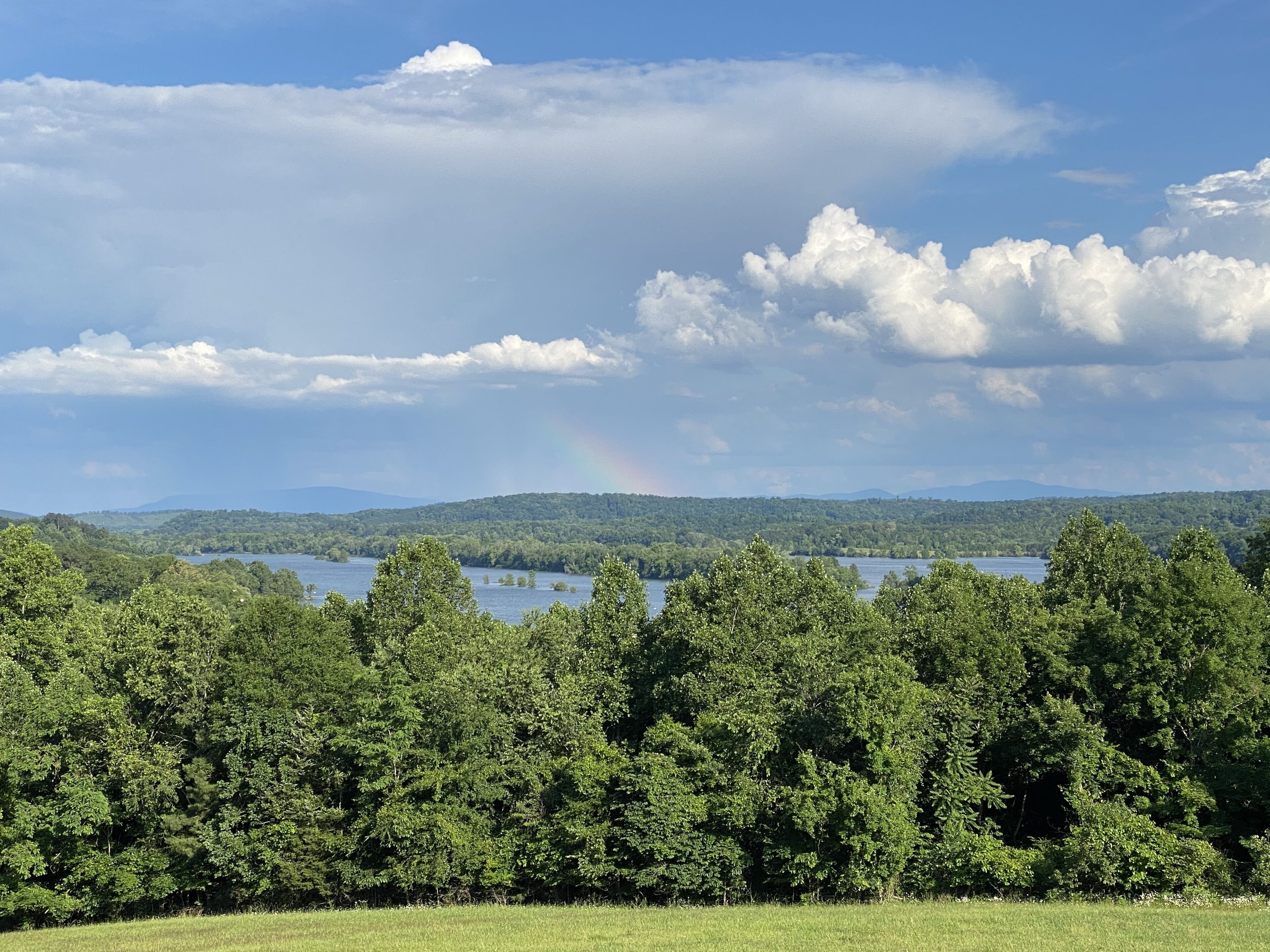 Luxury Tiny Home with River Views on 300 Acre Farm