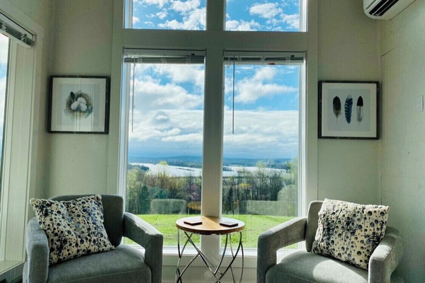 TV connectée, lecteur de DVD, livres, vidéothÚque