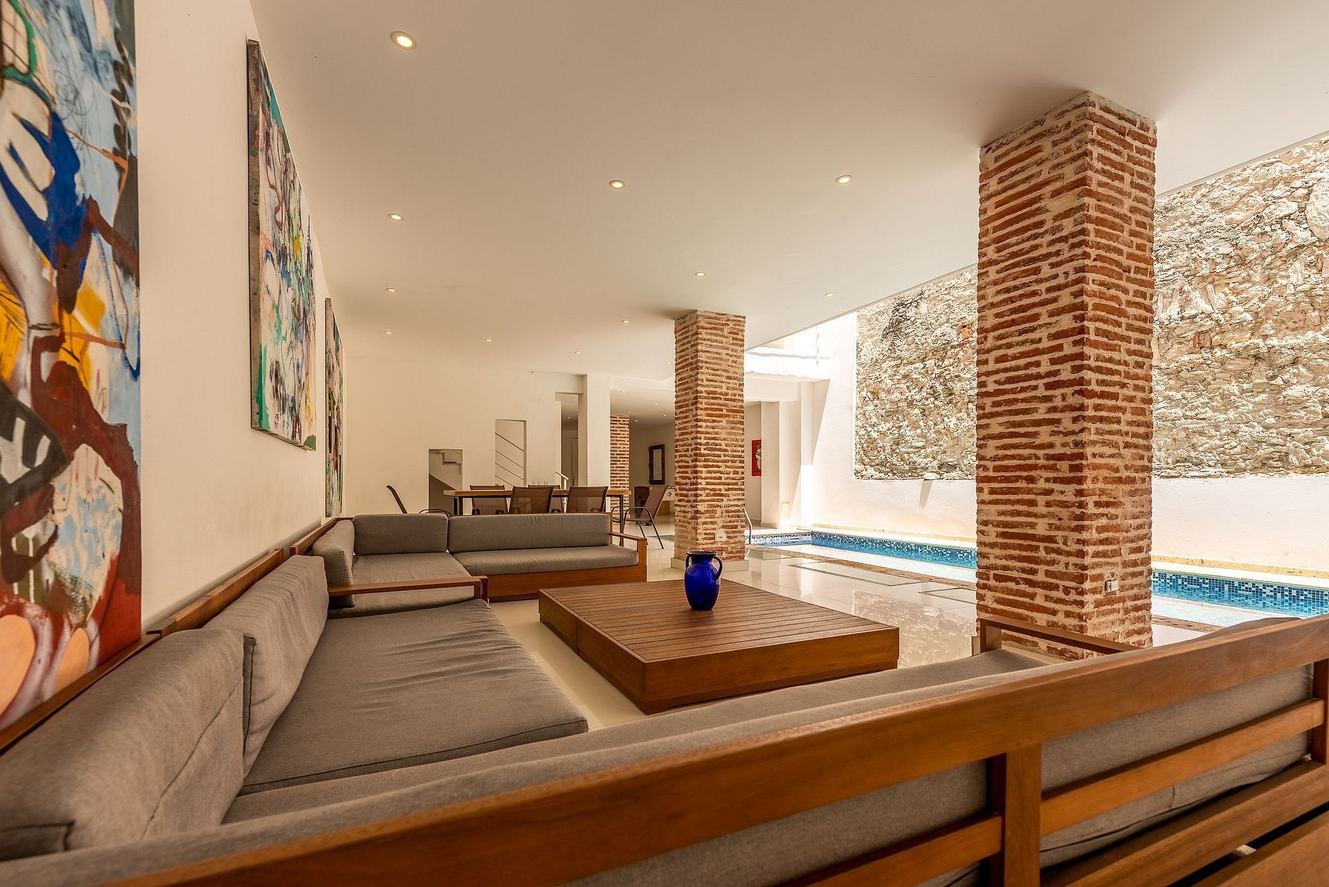 Car042 - 13 Bedroom Mansion in the Old City, Cartagena