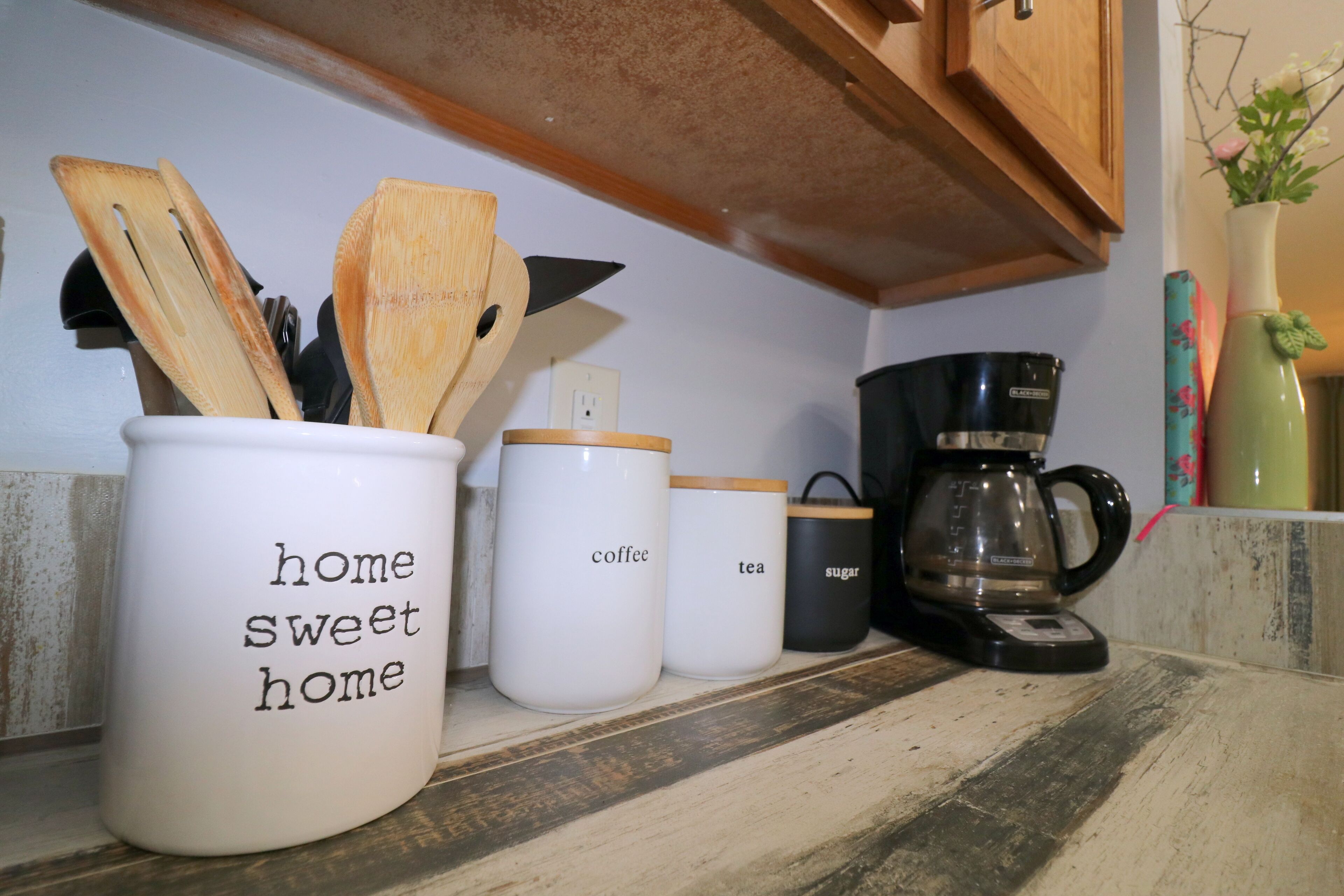 Cozy Bungalo Jax, where you will feel at home.