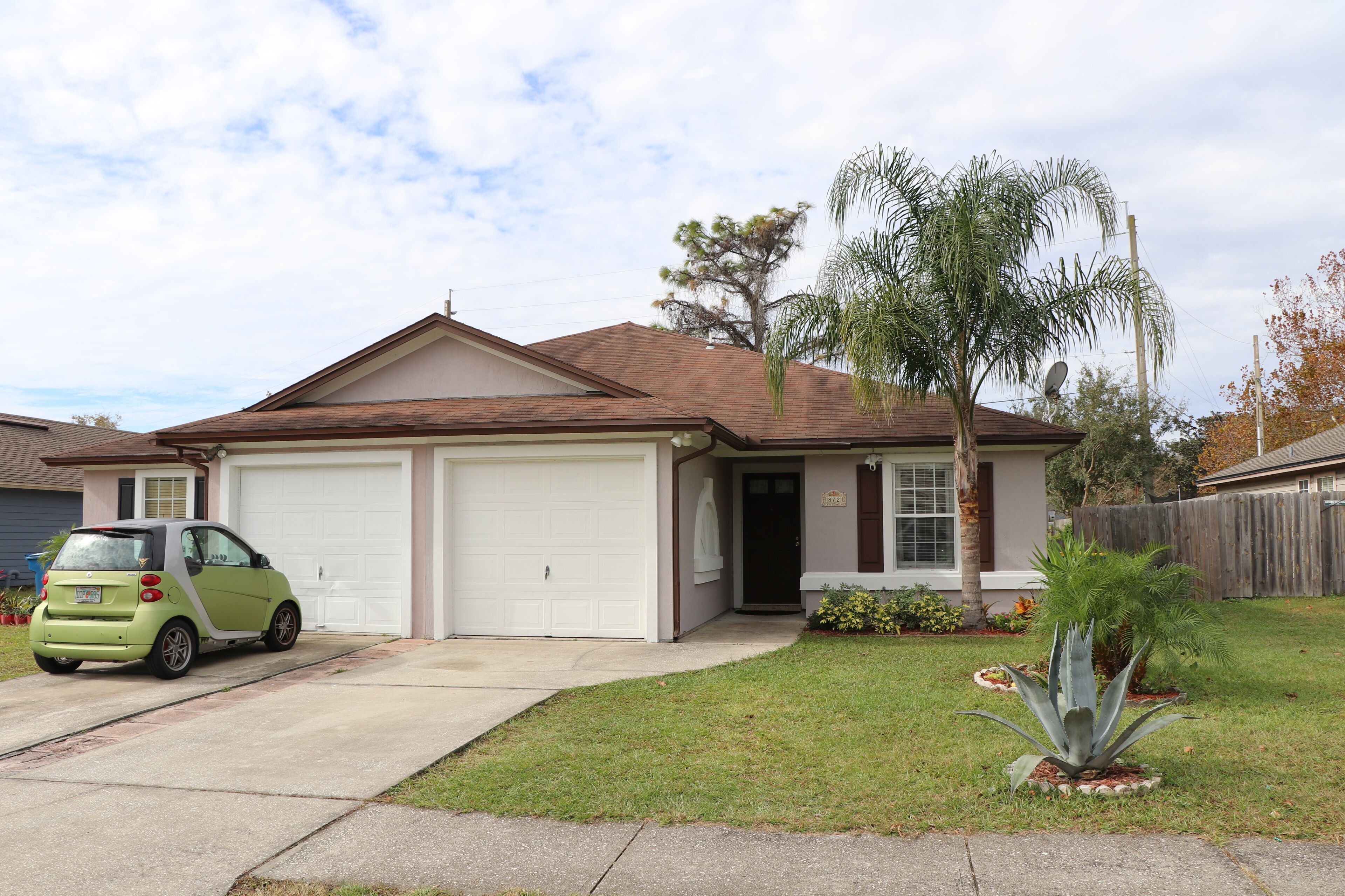 Cozy Bungalo Jax, where you will feel at home.