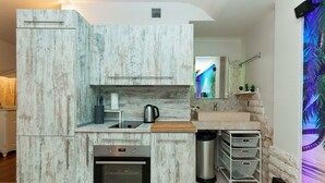 Studio Comfort | Dapur kecil pribadi