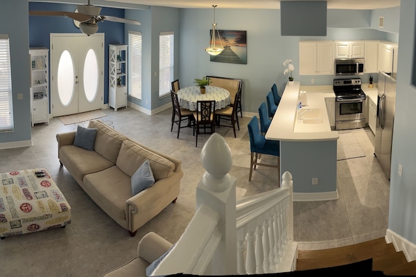 リビング エリア