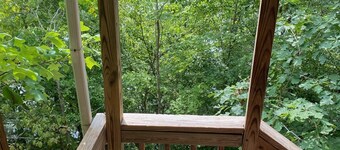 Lakefront Tillery Getaway- Forever views of Morrow Mountain