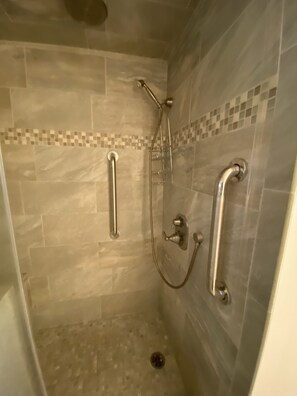 Shower - Immaculate Oceanfront Condo  (Avalon)